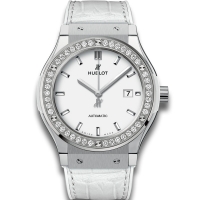 Hublot Classic Fusion Titanium blanc Diamants 542.NE.2010.LR.1204