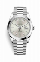 Copie Montre Rolex Day-Date 40 Platinum 228206 Motif a rayures argentees Cadran m228206-0034