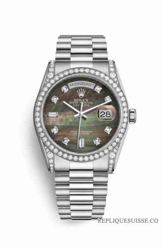 Copie Montre Rolex Day-Date 36 18 ct en or blanc serti de diamants 118389 Black en nacre serti de diamants Cadran m118389-0010